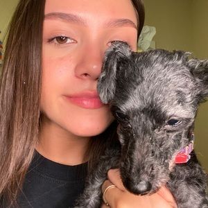 Meet your Posher, Camilla